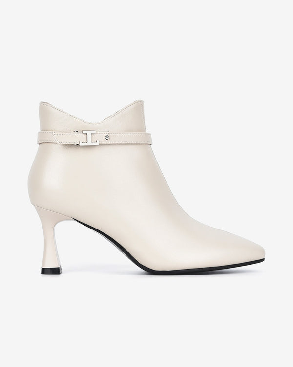 Kem cut out outlet ankle boots